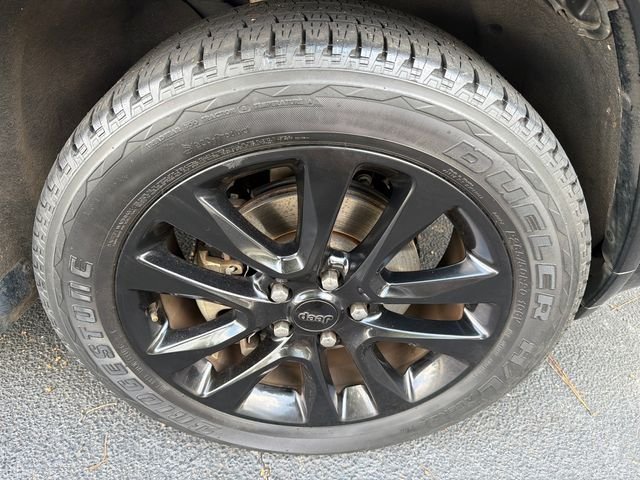 Used 2018 Black Jeep Altitude image 12