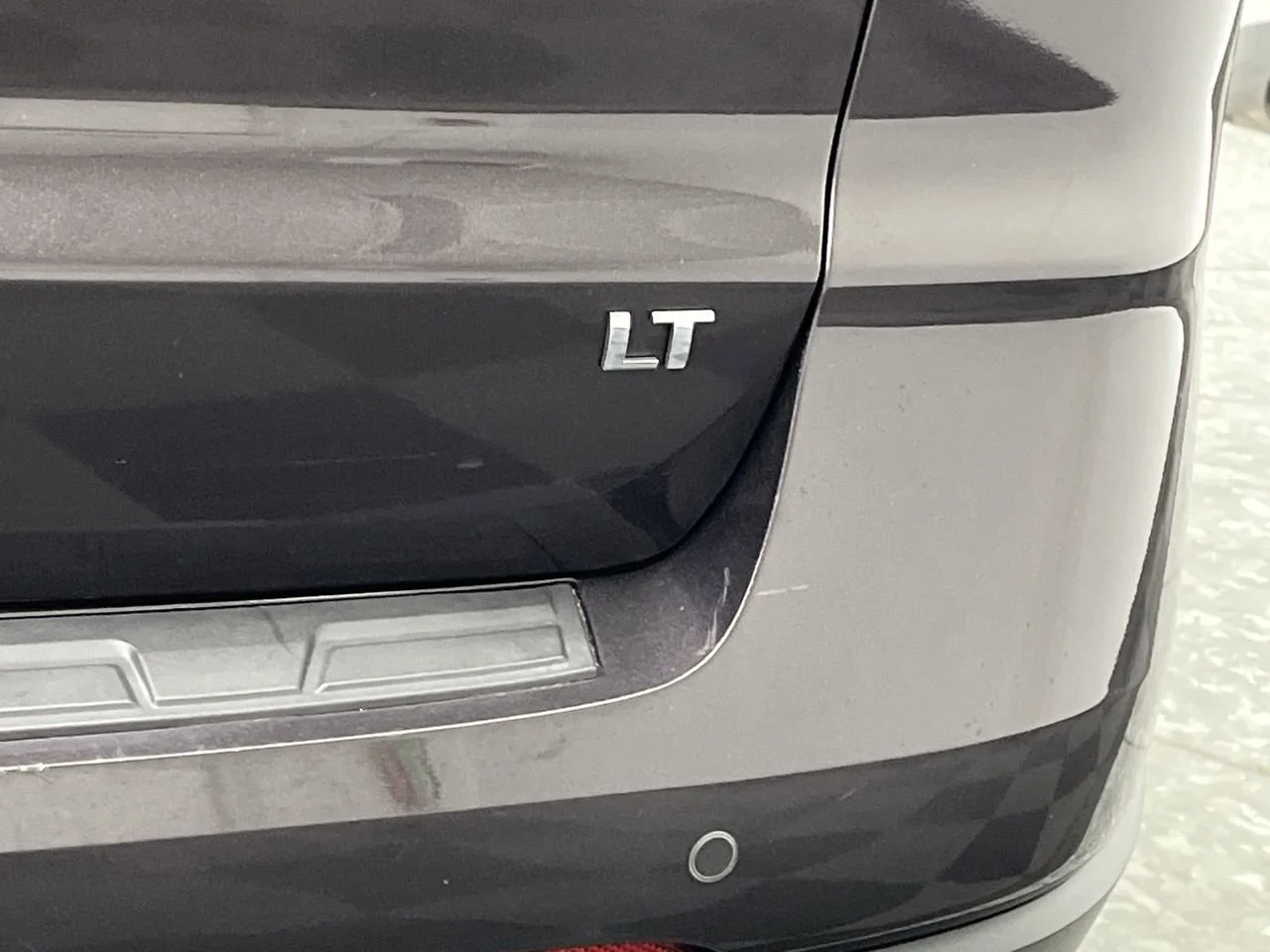 Used 2017 TUNGSTEN METALLIC Chevrolet LT image 30