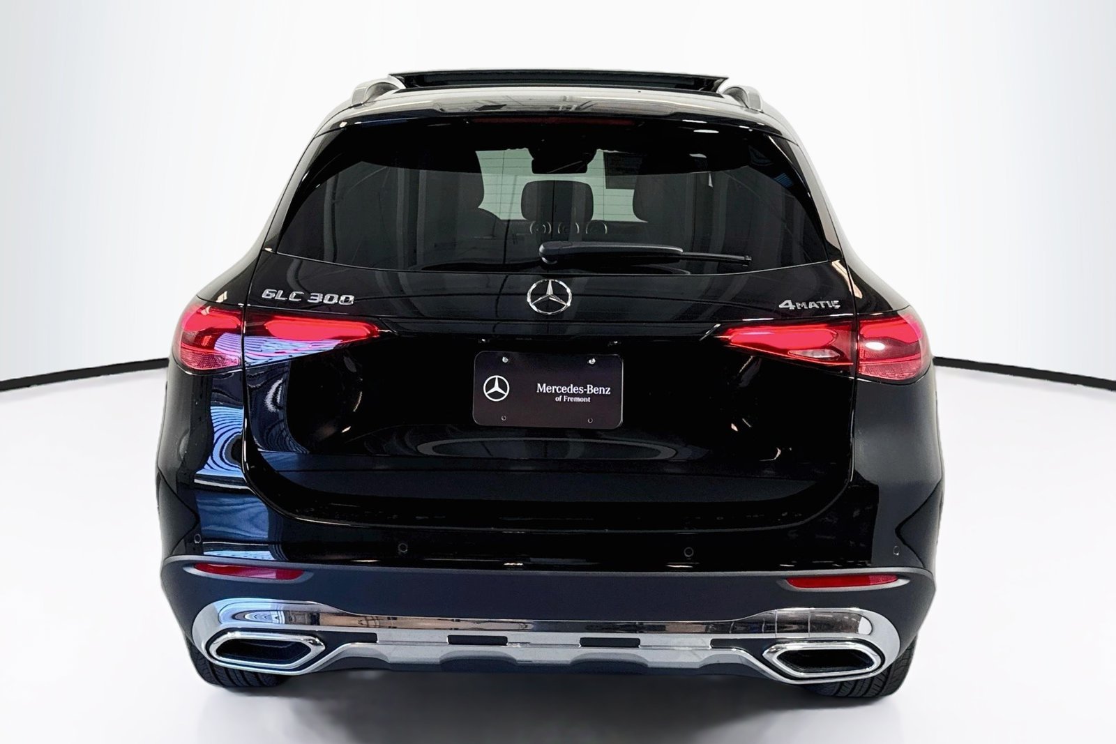 New 2027 Black Mercedes-Benz GLC 300 image 6