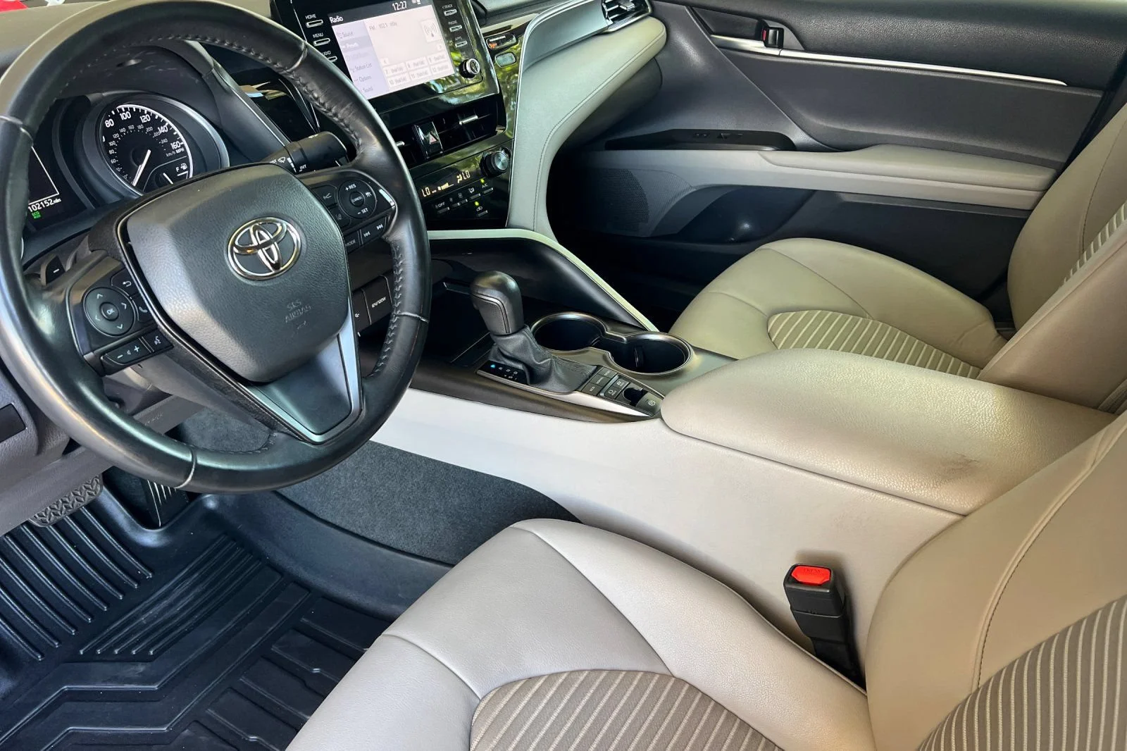 Used 2023 Gray Toyota Hybrid SE image 10