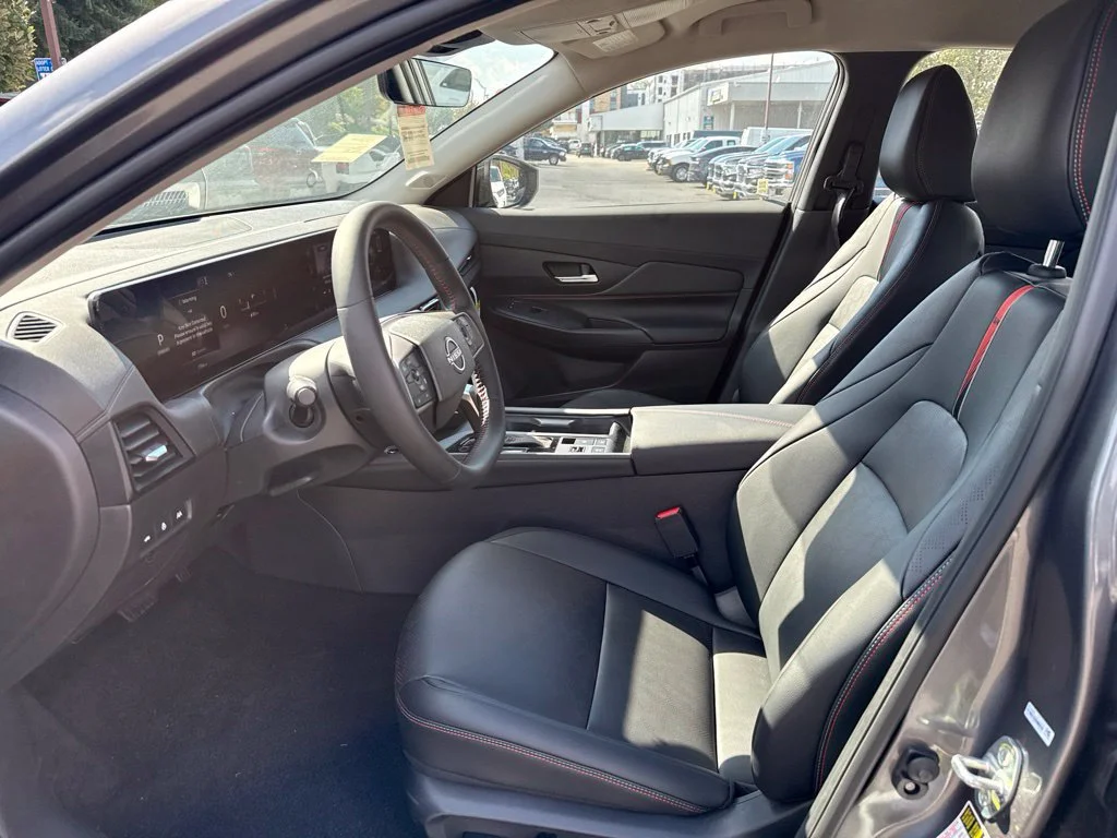 2026 Nissan Sentra SR - Photo 14