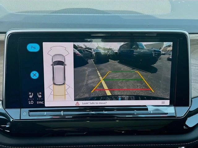 2026 Volkswagen Atlas SE w/Tech - Photo 13
