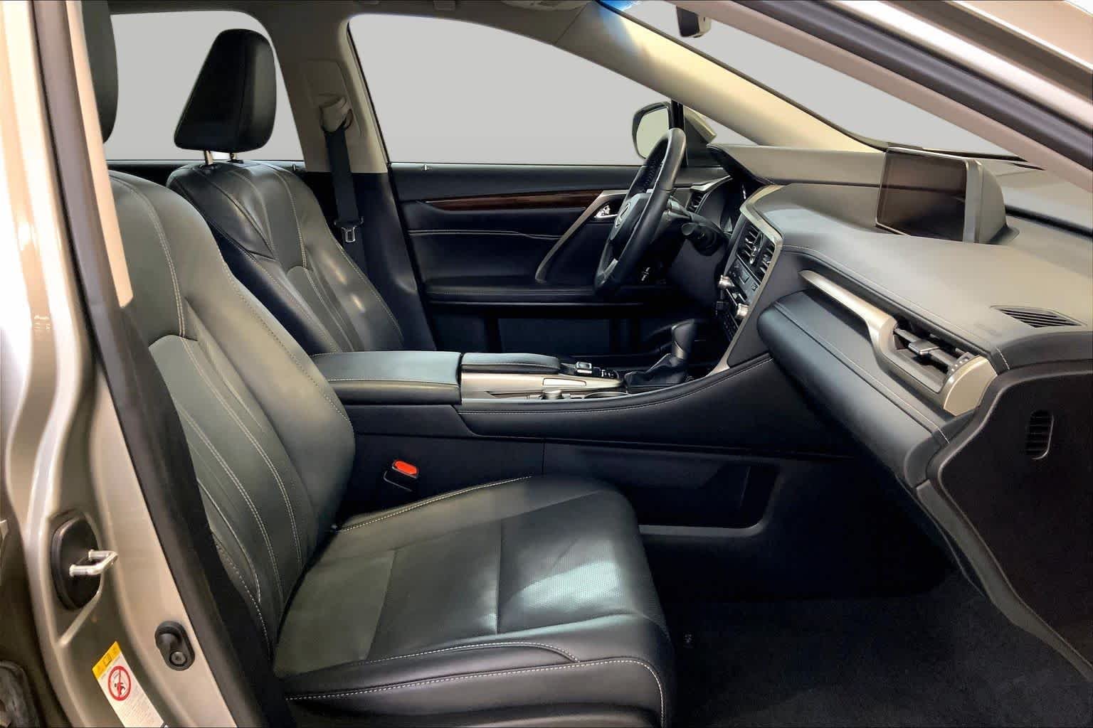 Used 2017 Atomic Silver Lexus  image 8