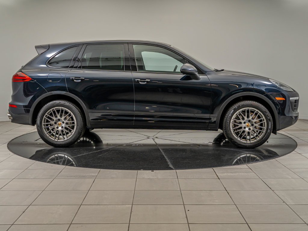 Used 2017 Blue Porsche S image 9