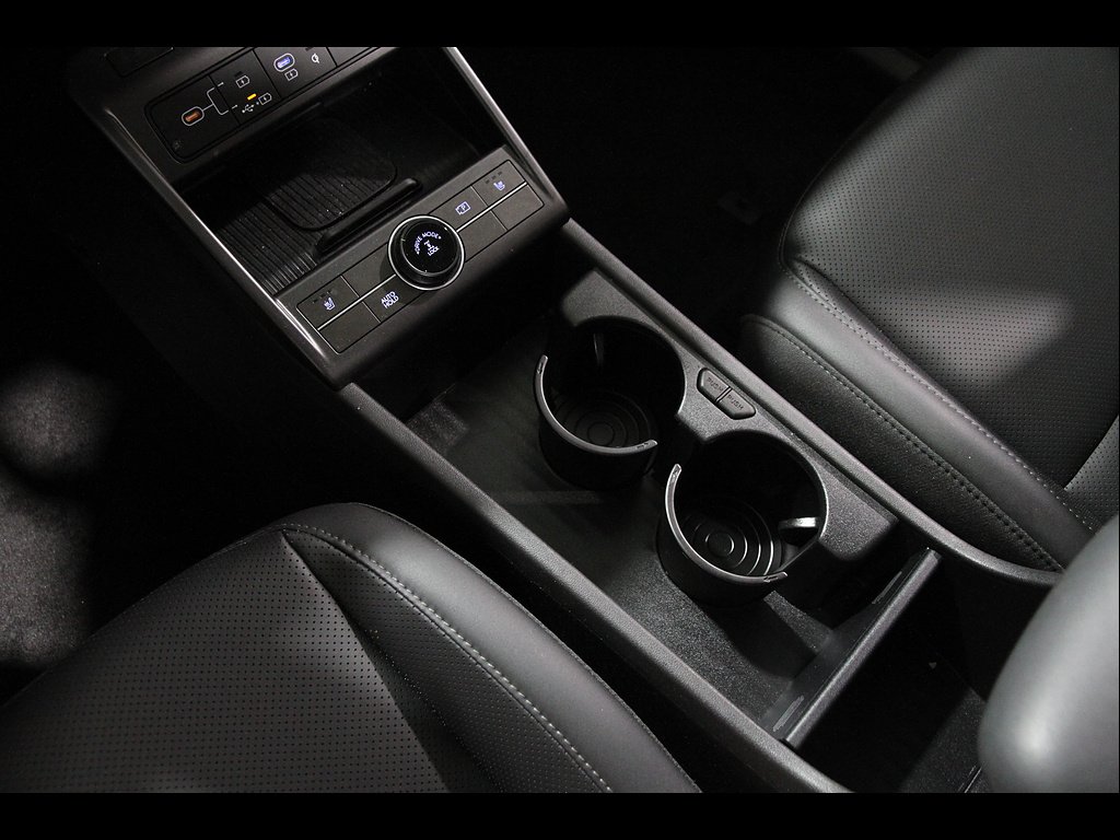 2026 Hyundai Kona SEL Premium - Photo 15