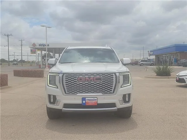 Used 2024 White Frost Tricoat GMC Denali 4x2 image 7