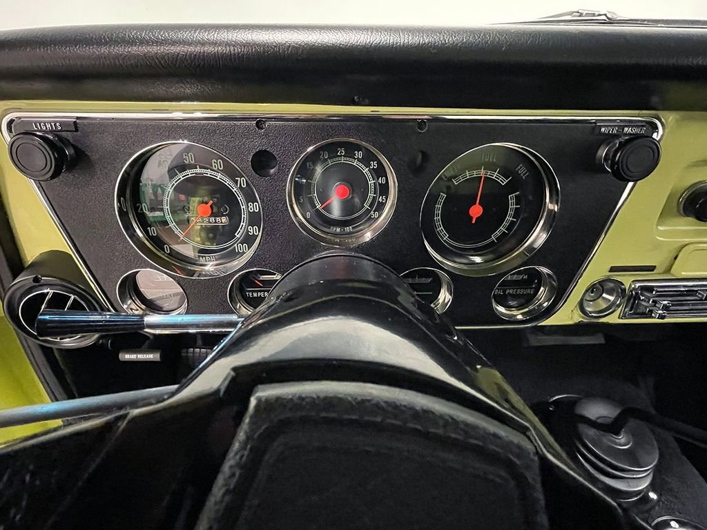 Used 1972 Yellow GMC  image 86
