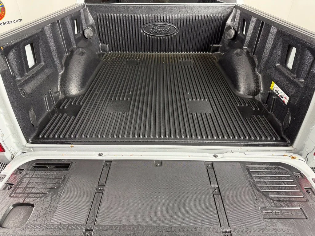 Used 2023 Gray Ford XLT image 22