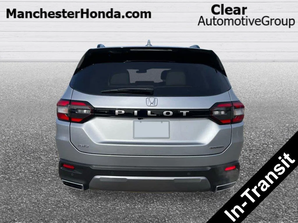 New 2026 Solar Silver Metallic Honda Touring image 4