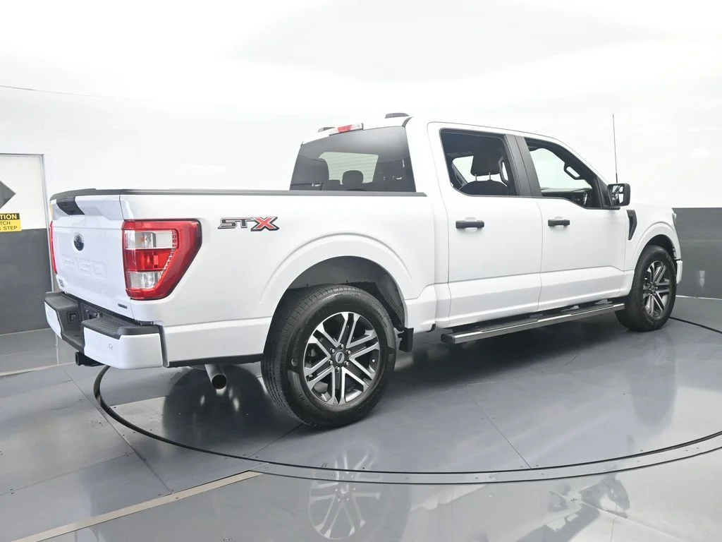 Used 2023 Oxford White Ford XL image 6