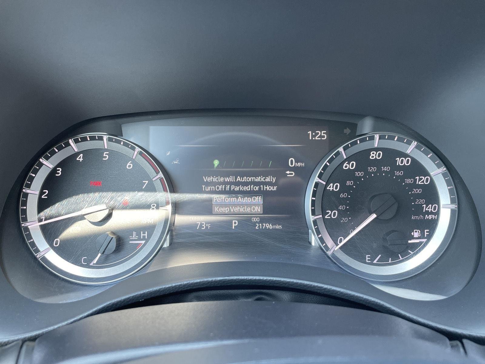 Used 2025 Toyota Highlander XLE with VIN 5TDKDRBH9SS593667 for sale in Kansas City