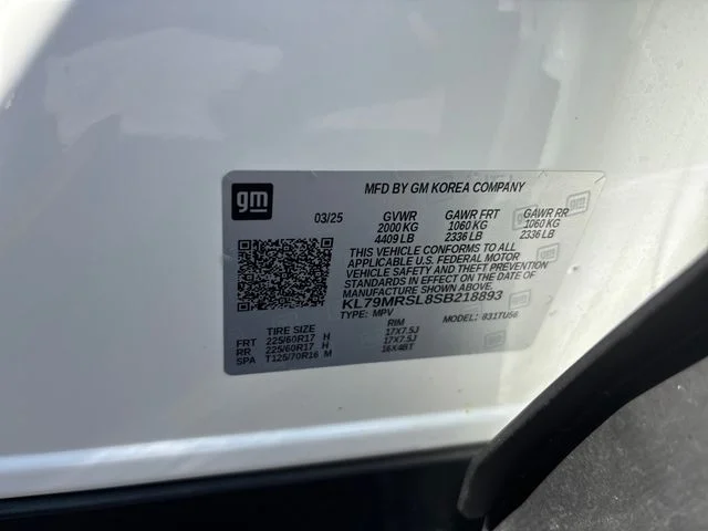Used 2025 White Chevrolet LT image 28