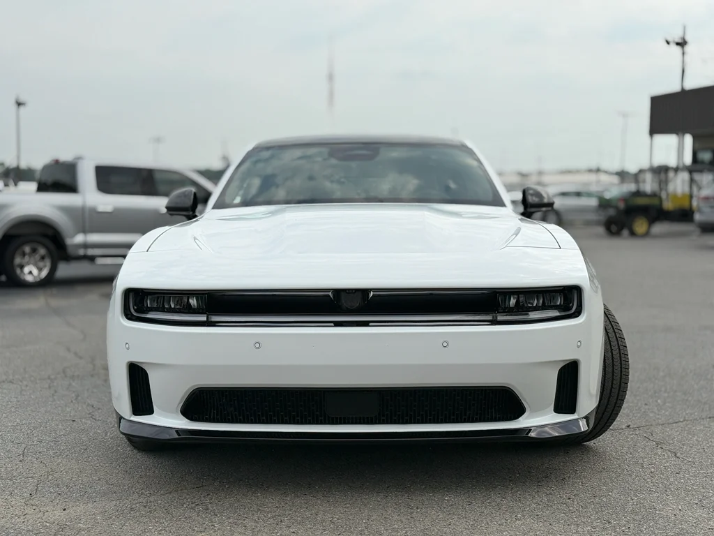 Used 2024 Dodge Charger Daytona Scat Pack with VIN 2C3CDBDK9RR205221 for sale in Wynne, AR