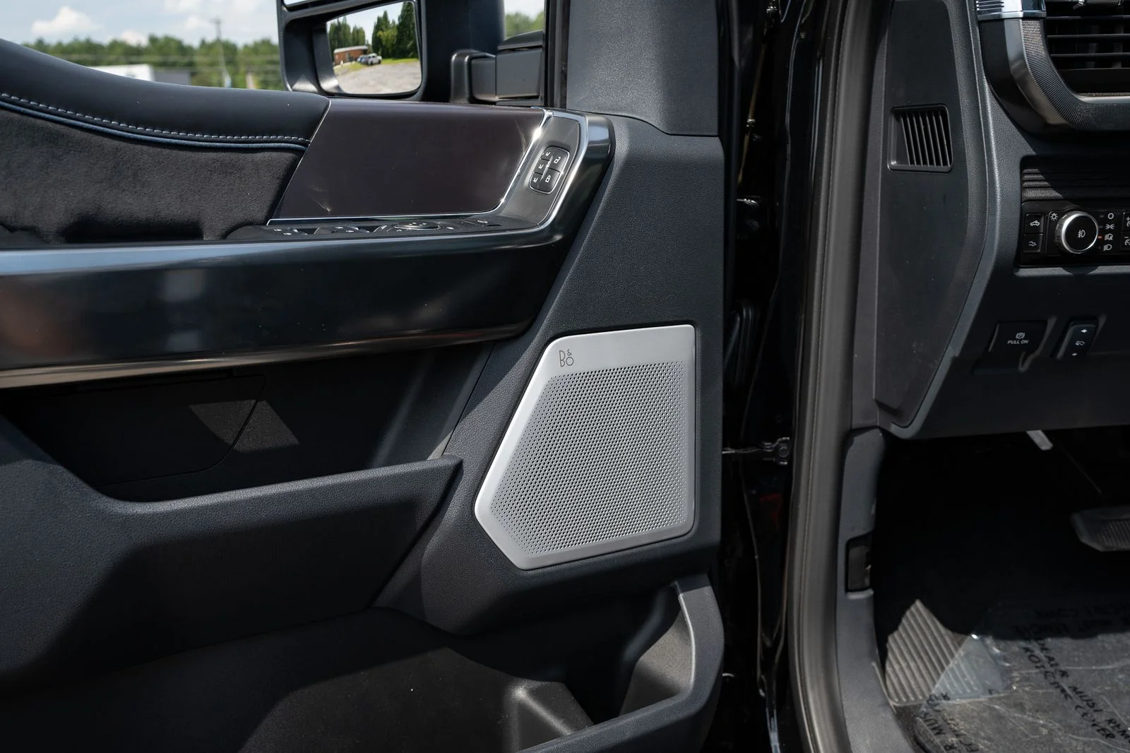 New 2026 Agate Black Metallic Ford F-350® Platinum® image 37