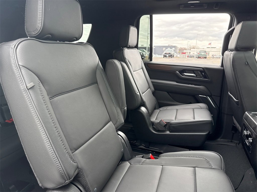 2026 GMC YUKON XL - Image 37