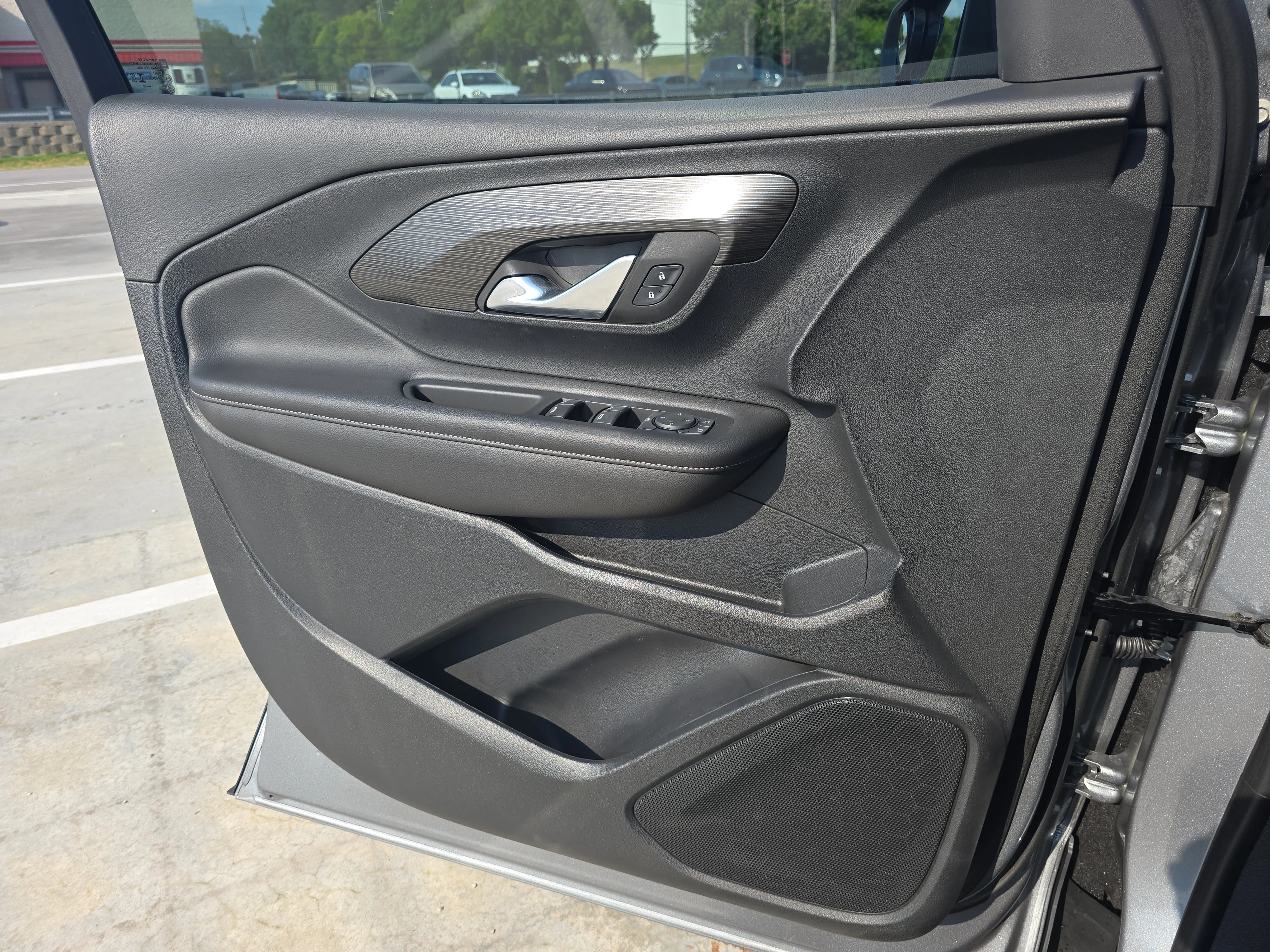 Used 2023 Sterling Metallic GMC SLE image 25