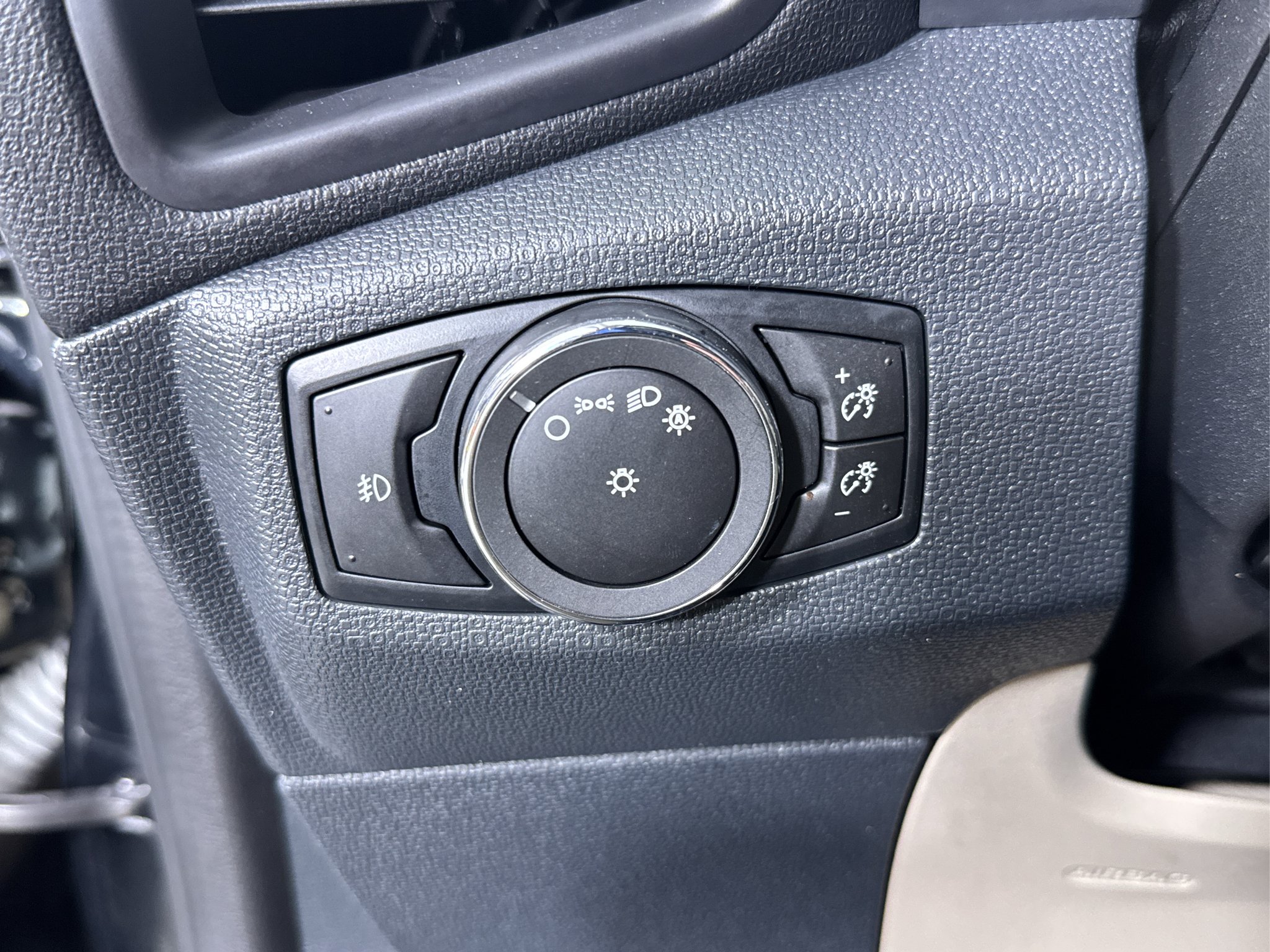 Used 2018 Shadow Black Ford Titanium image 25