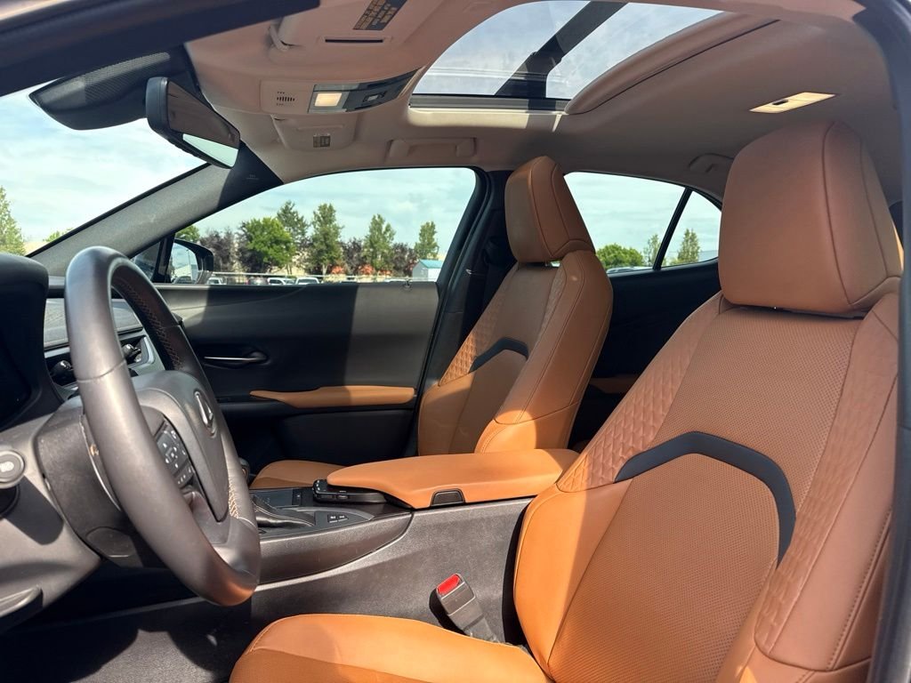 Used 2021 Caviar Lexus 250h Base image 9