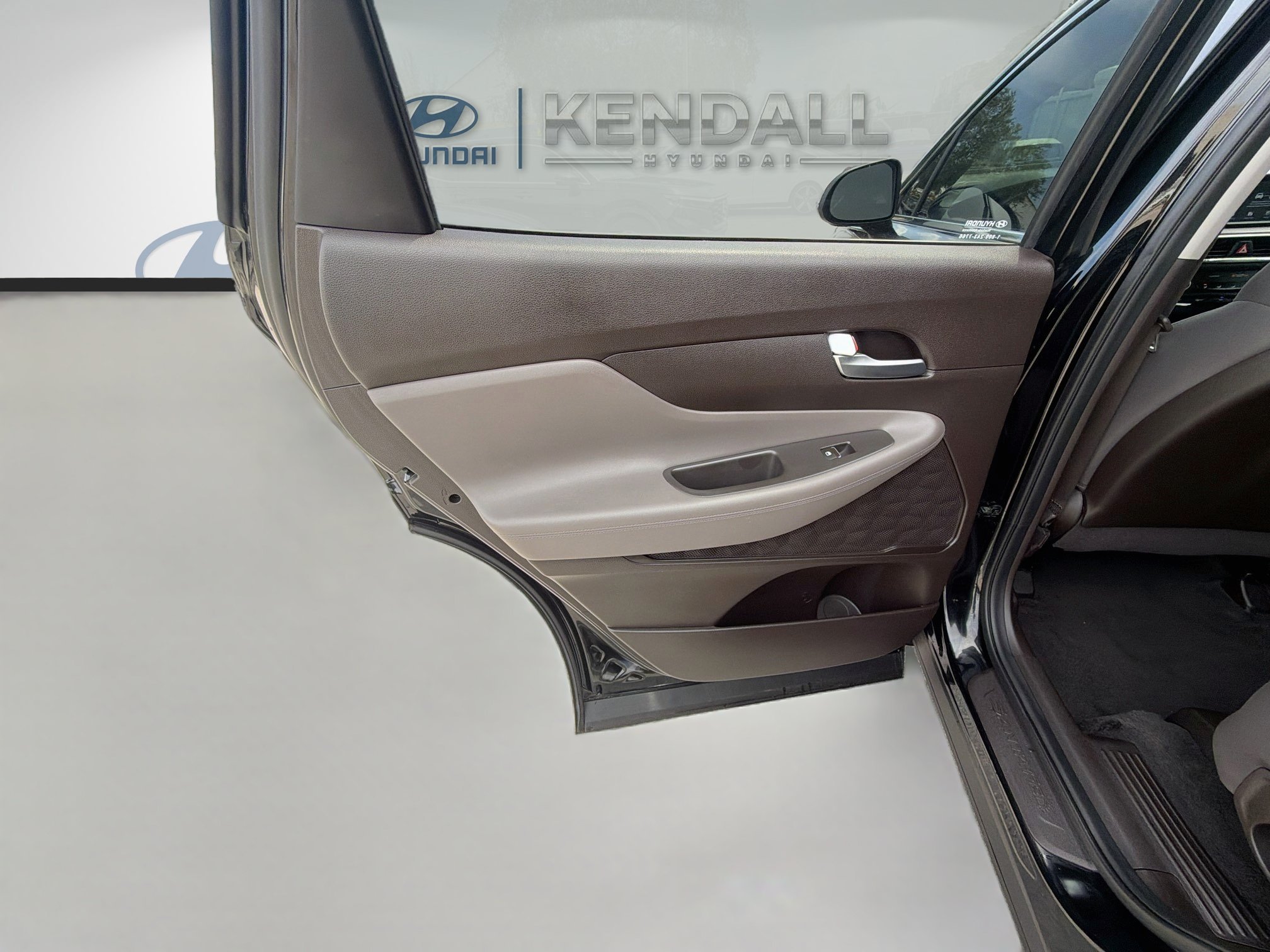 Used 2020 Twilight Black Hyundai SE image 23