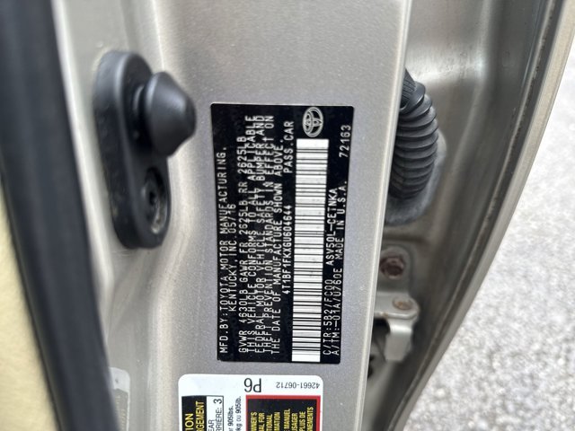 Used 2016  Toyota  image 23