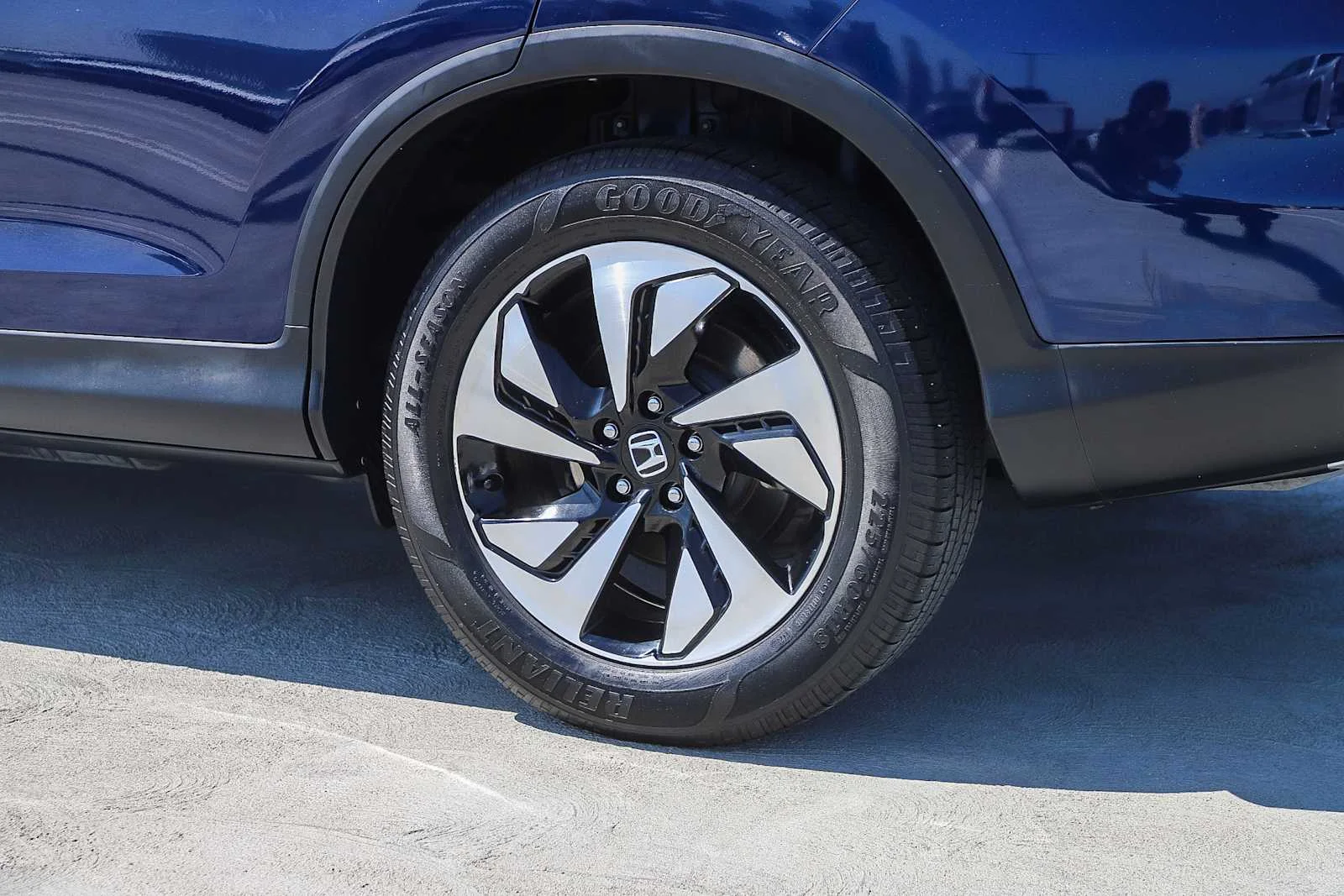 Used 2016 Blue Honda Touring image 12