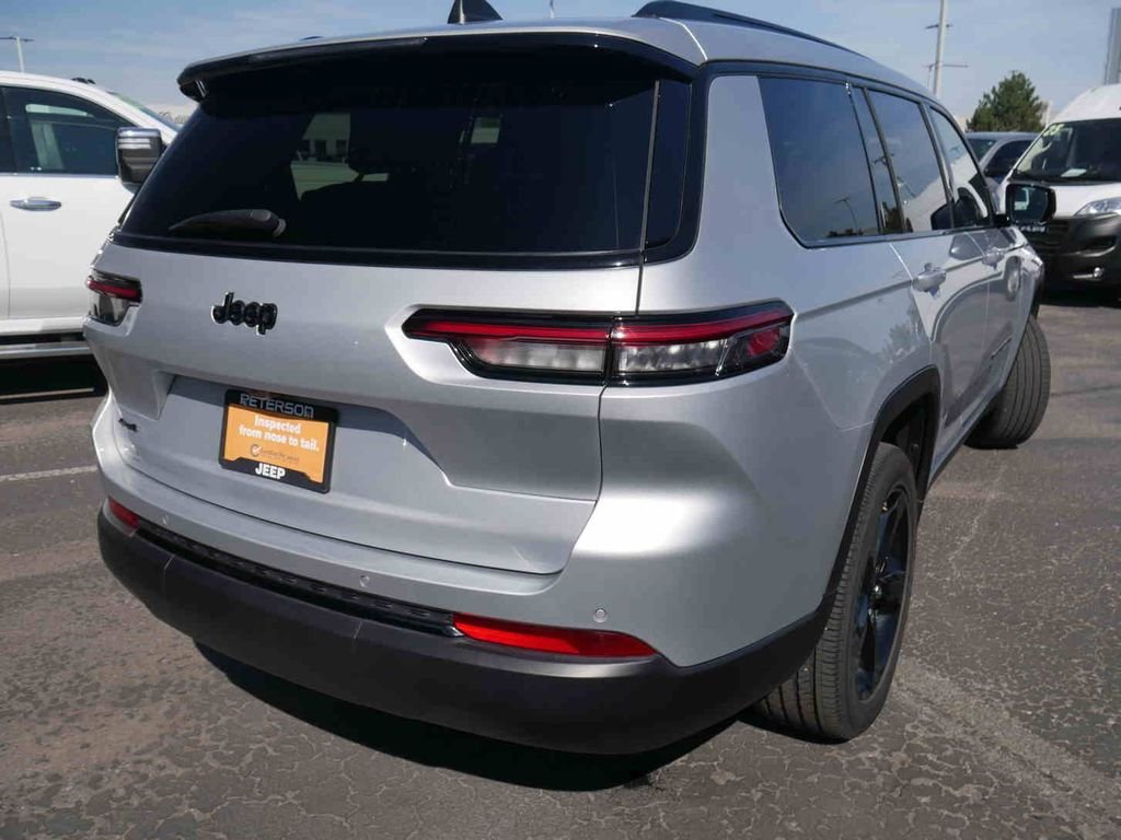 Used 2025 Silver Jeep Altitude X image 19