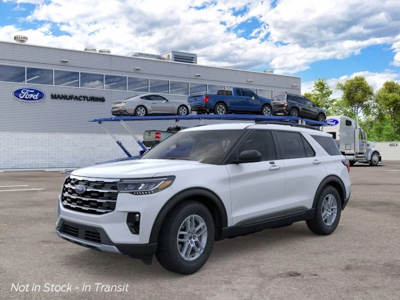 New 2026 Space White Metallic Ford Active image 1
