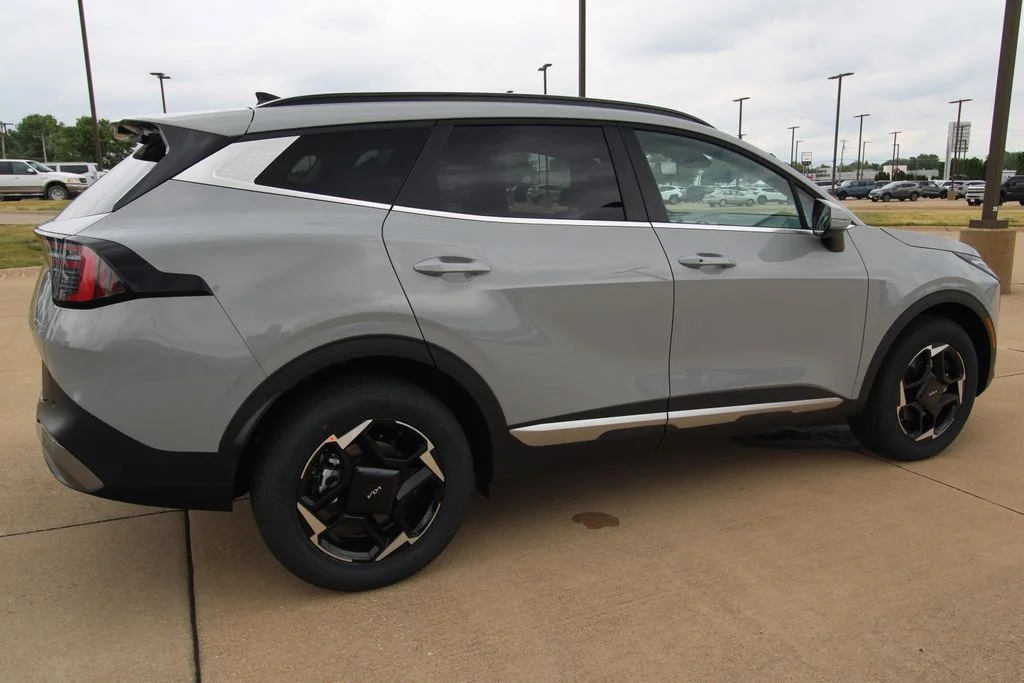 New 2026 Gray Kia EX image 5