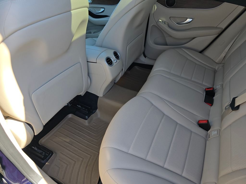 Used 2021 Blue Mercedes-Benz GLC 300 image 19
