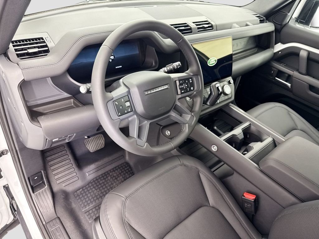 Used 2026 Fuji White Land Rover S image 10