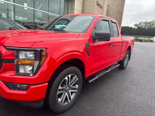 Used 2023 Red Ford XL image 1