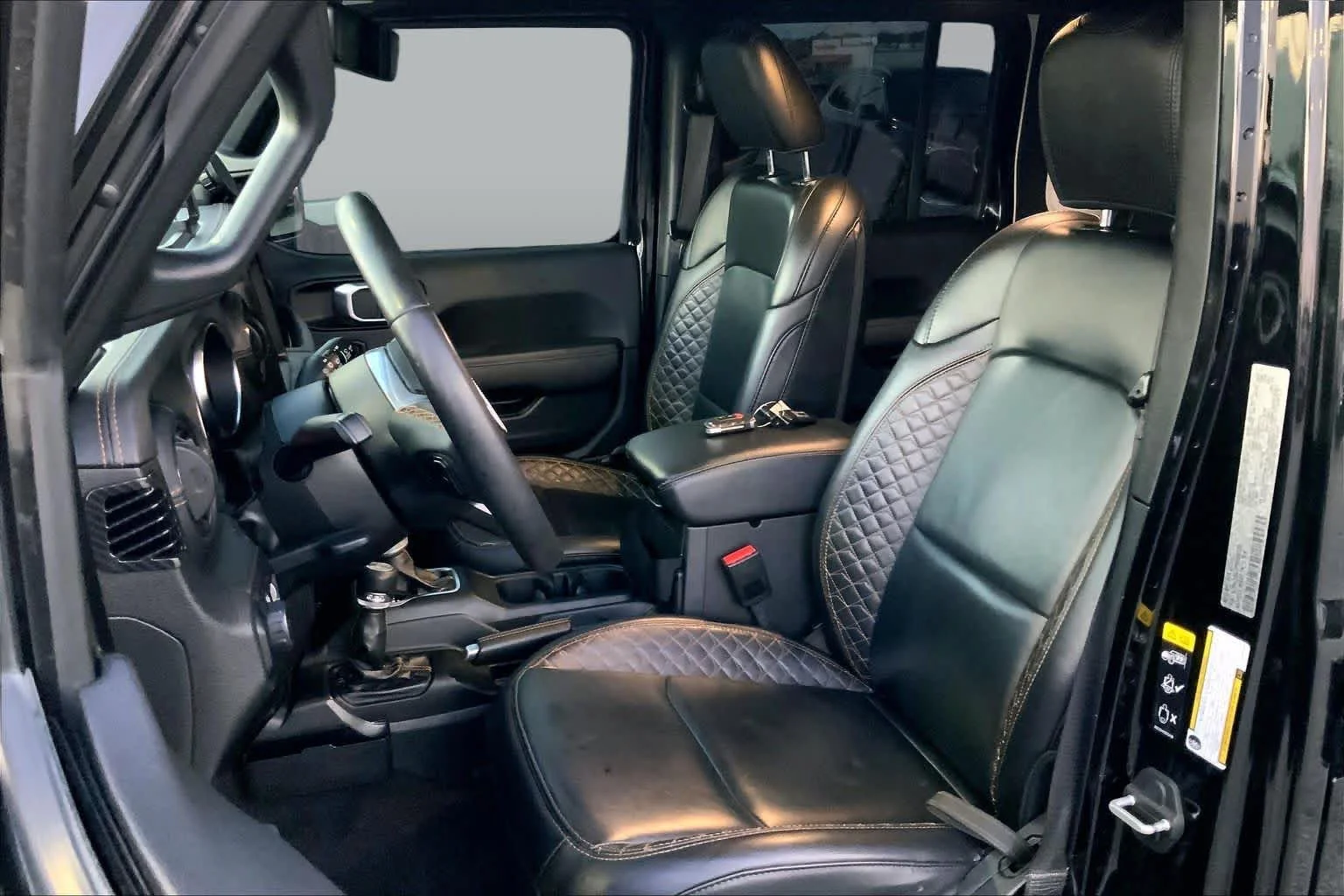 Used 2023 Black Clearcoat Jeep High Altitude image 15