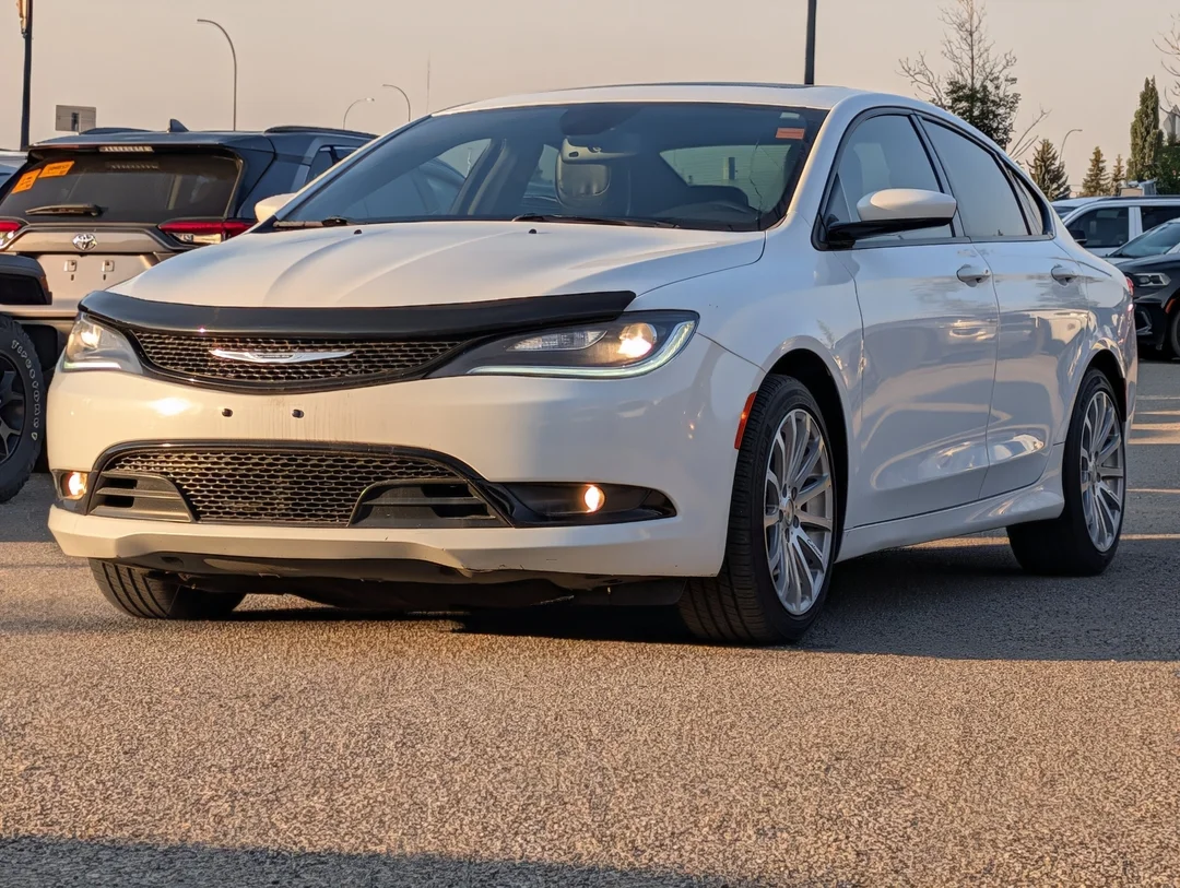 Certified Used 2016 White Chrysler S - 8.4 Touchscreen - V-6 - ParkView Camera & MOre image 4