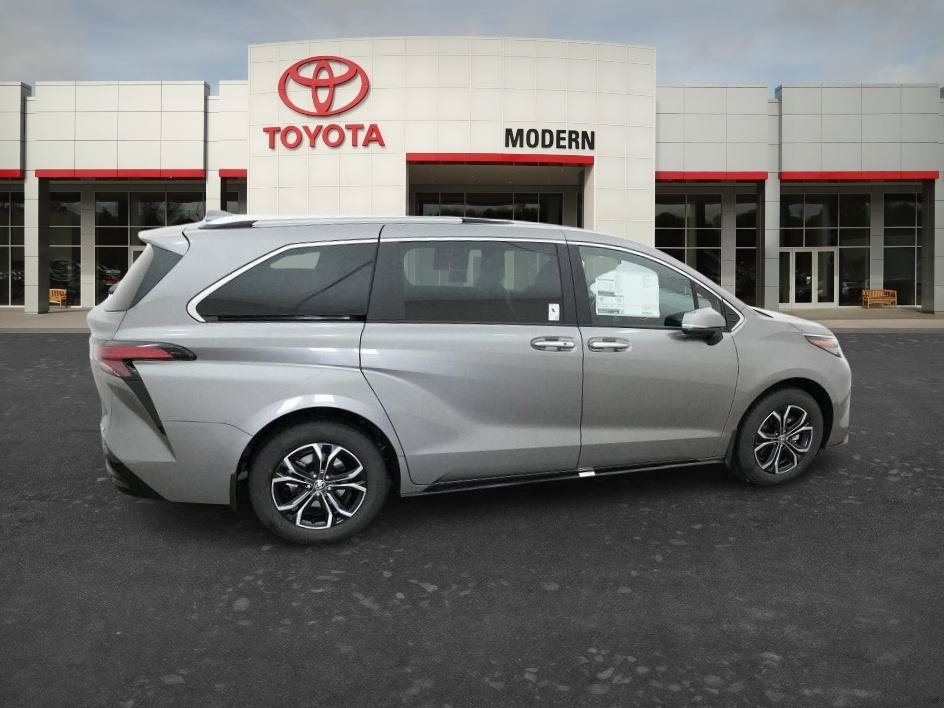 New 2026 Heavy Metallic Toyota Platinum image 16