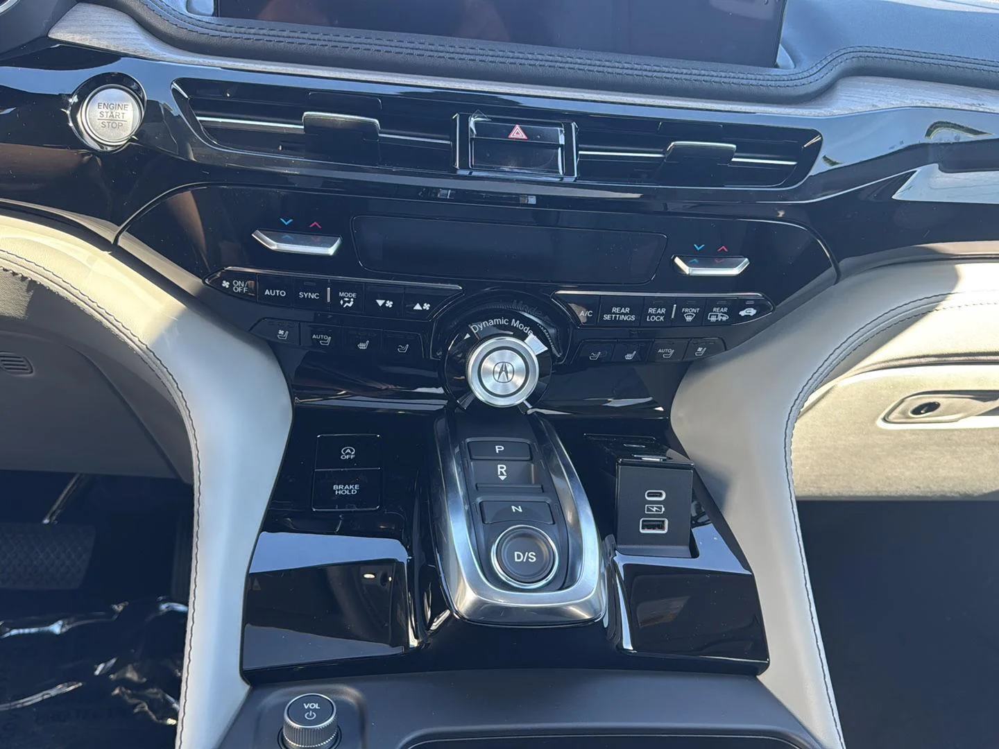 New 2026 Solar Silver Metallic Acura SH-AWD w/Advance image 34