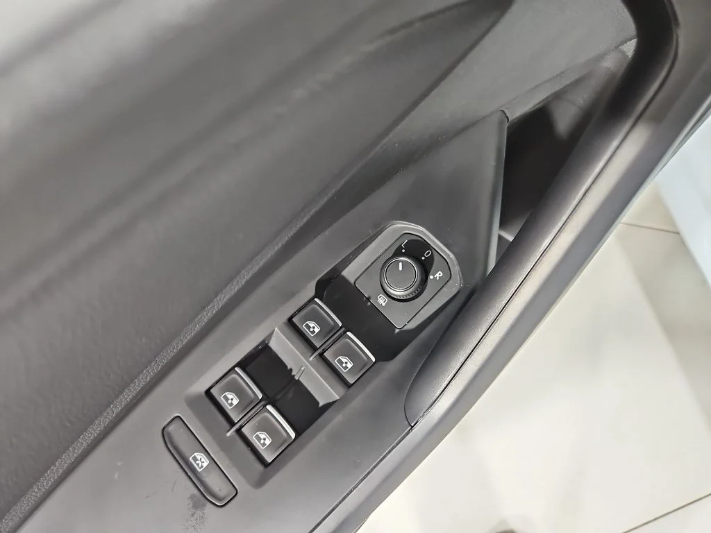 2026 Volkswagen Jetta Sport - Photo 11