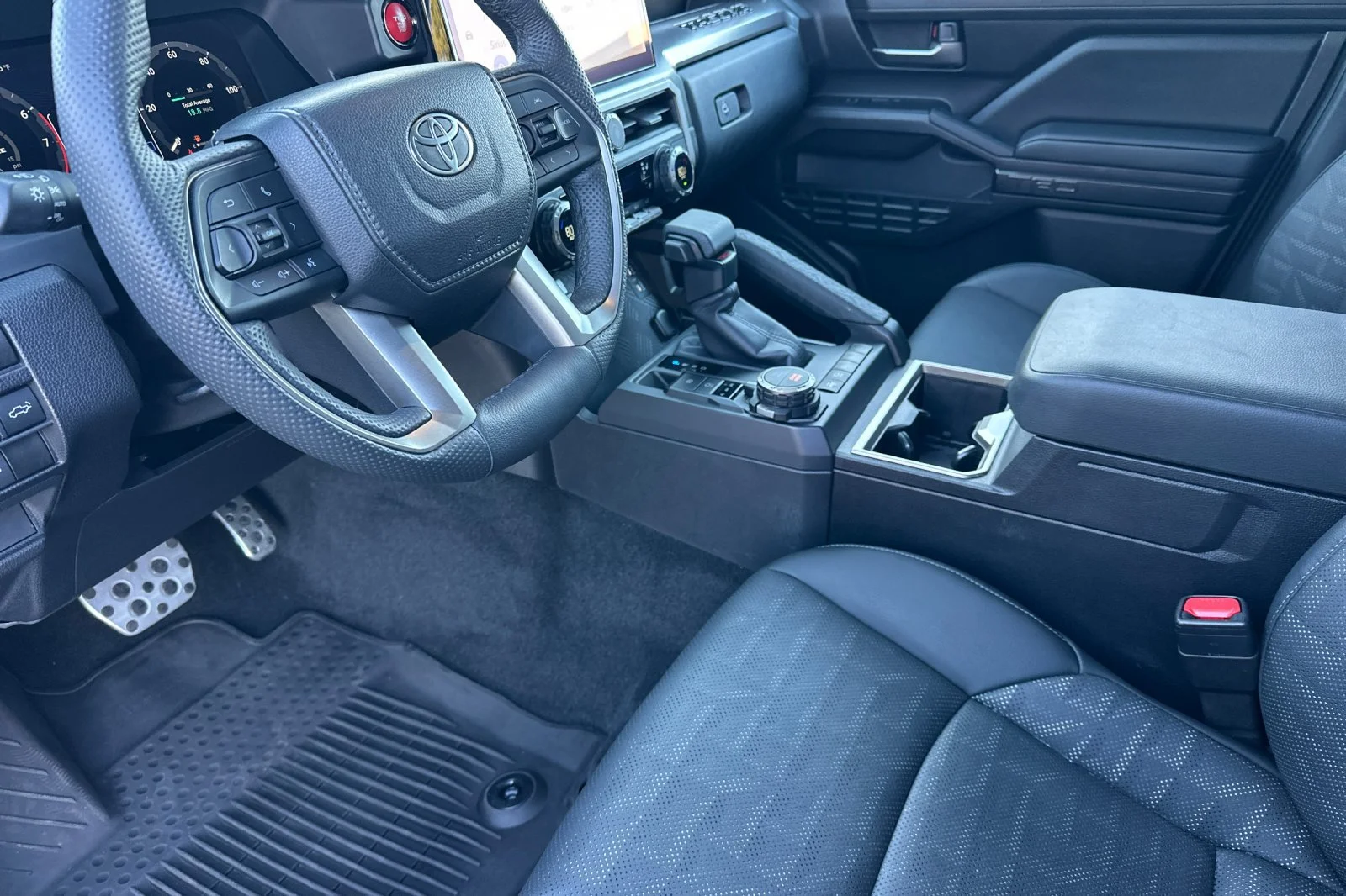 2024 Toyota Tacoma TRD Sport - Photo 18