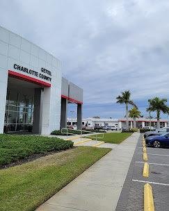 Certified Used 2024 MID BLK/WIND CHILL Toyota  image 9