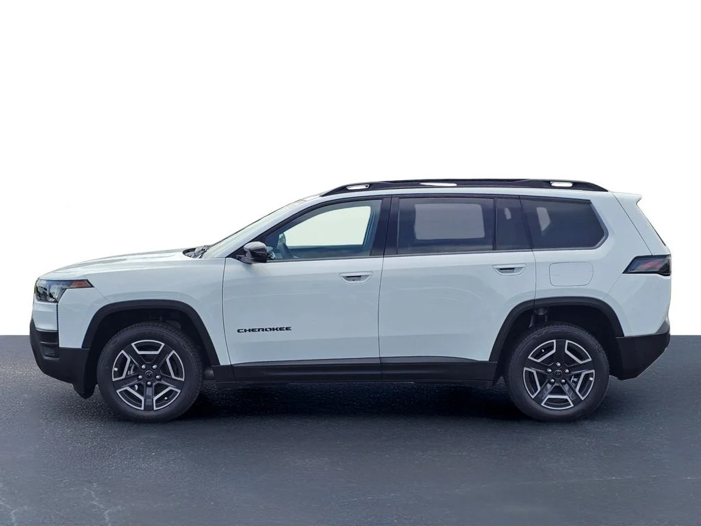 New 2026 Bright White Clear-Coat Exterior Paint Jeep Limited image 14