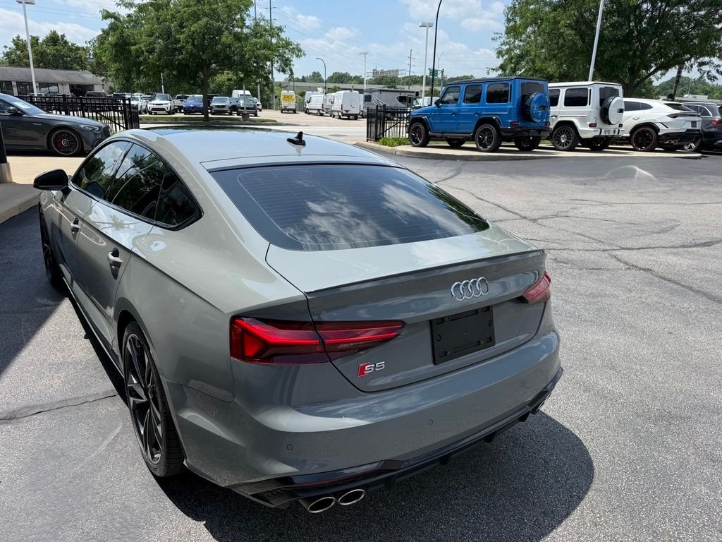 Used 2021 Gray Audi Premium Plus image 5