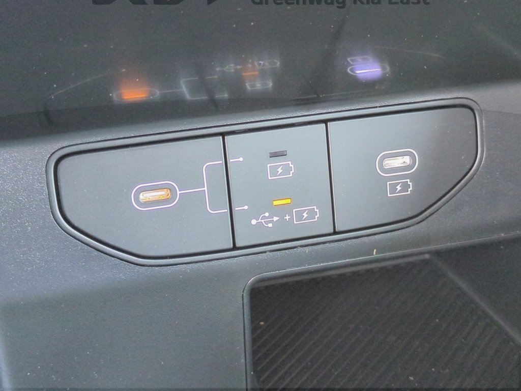 2026 Kia Sorento LX - Photo 31