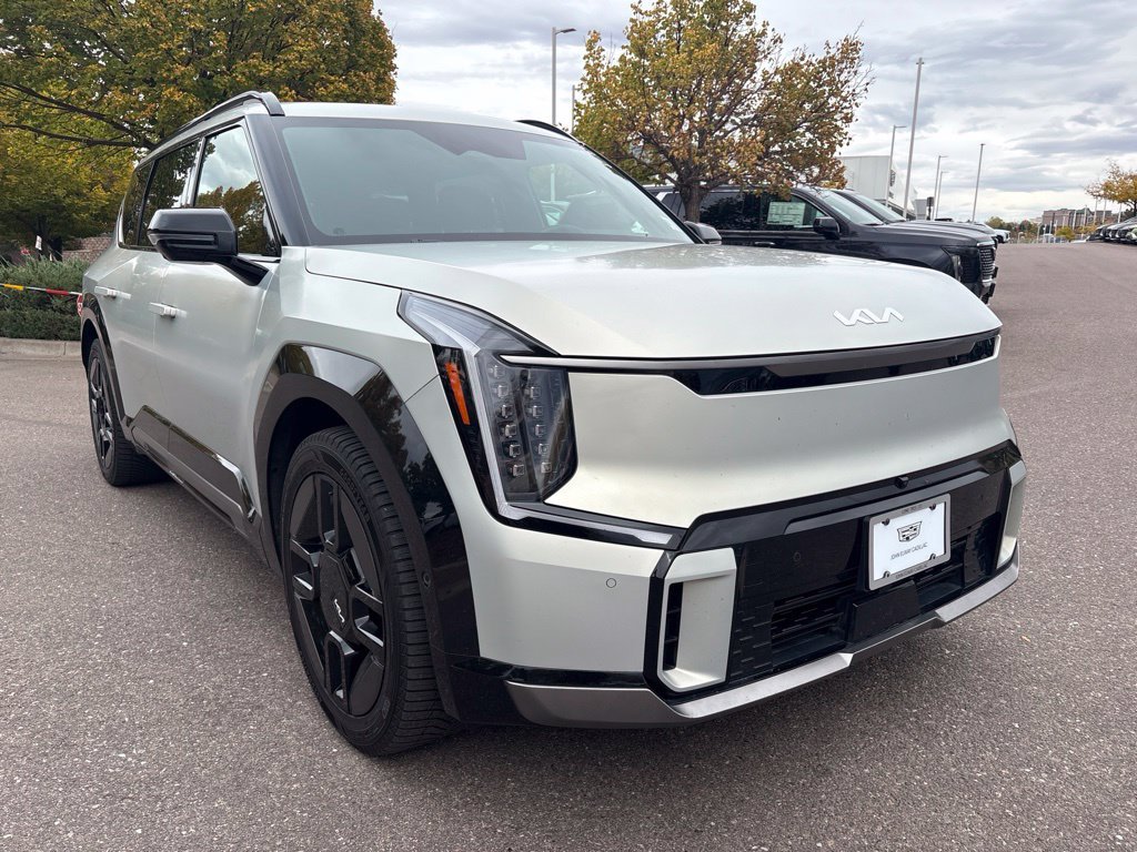 Used 2024 White Kia GT-Line image 7