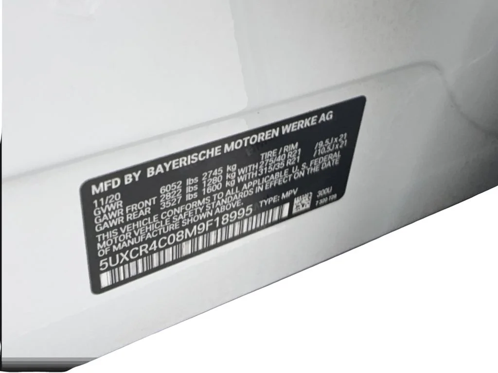 Used 2021 White BMW sDrive40i image 53