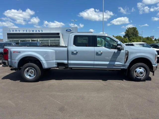 New 2026 Glacier Gray Metallic Tri-Coat Ford F-350® King Ranch® image 12