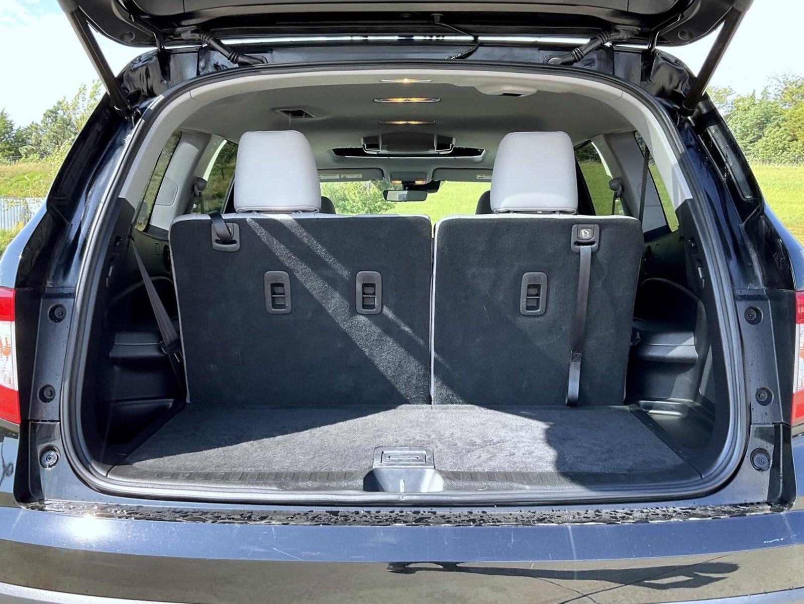 Used 2019 Crystal Black Pearl Honda EX-L image 25