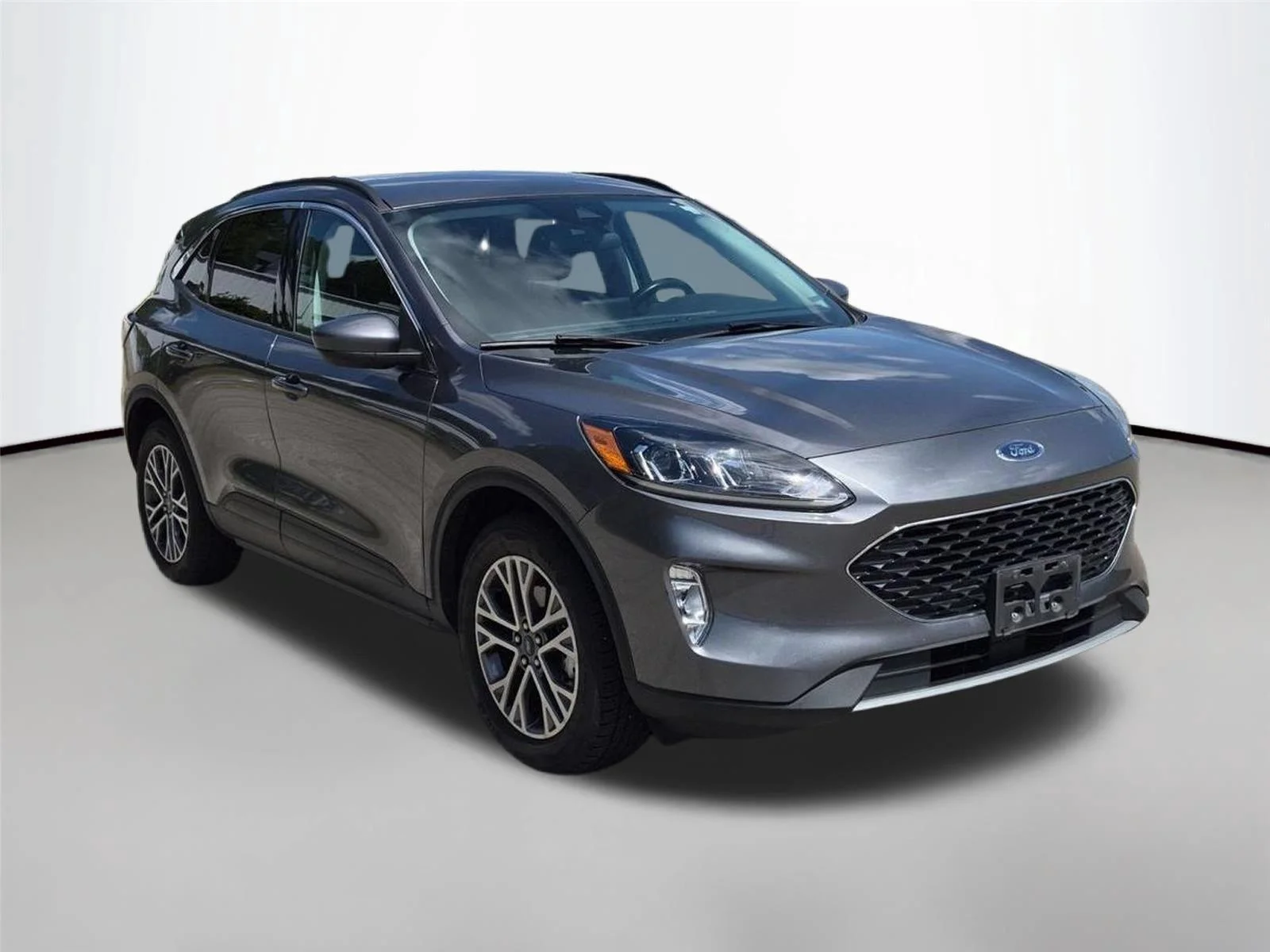 Used 2021 Carbonized Gray Metallic Ford SEL image 4