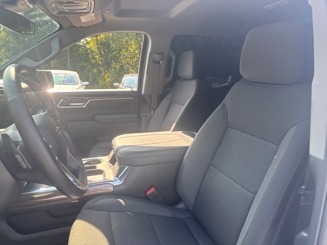 Used 2025 White Chevrolet RST image 13