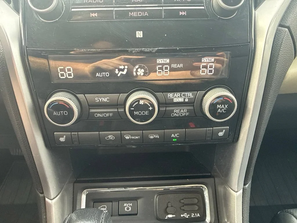 Used 2021  Subaru Limited image 21