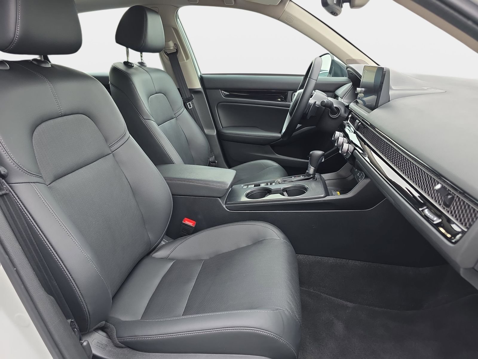 Used 2024  Honda Touring image 10