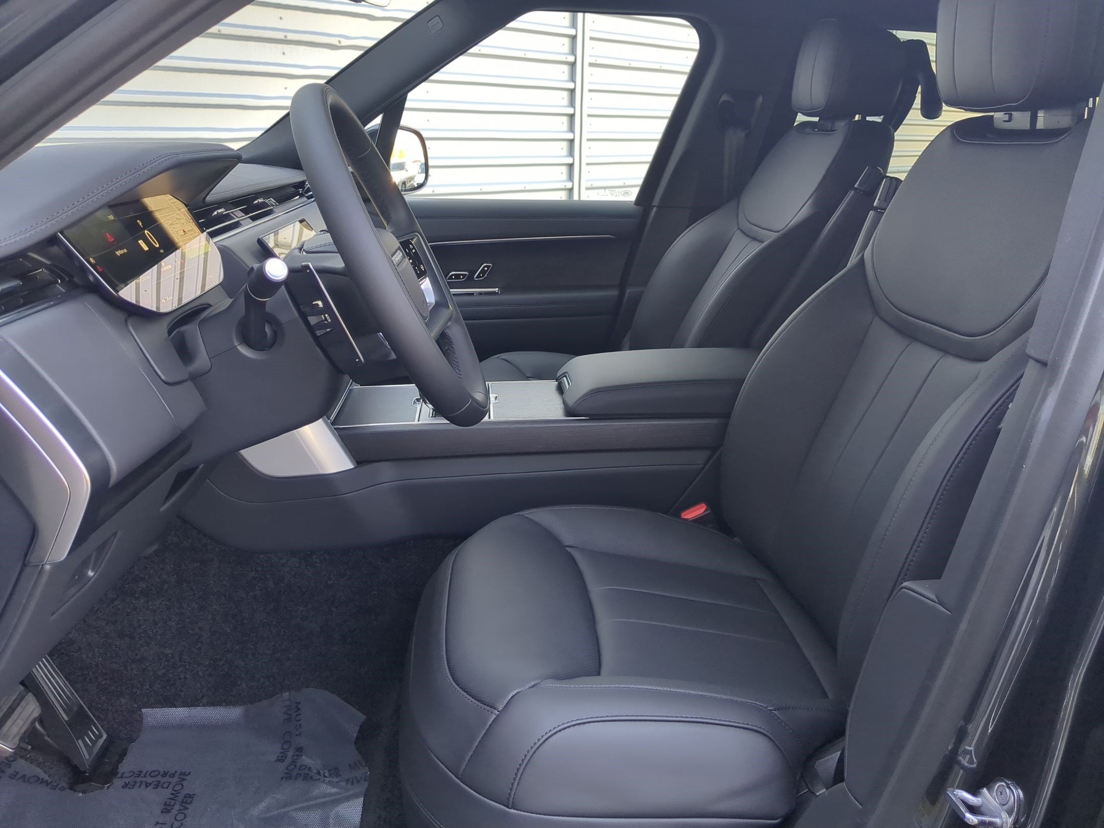 New 2027 Carpathian Grey Land Rover P400 SE LWB 7 Seat image 25